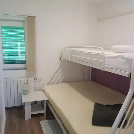 Apartman With Parking Space Sveti Filip I Jakov, Biograd - 16759 Sveti Filip i Jakov